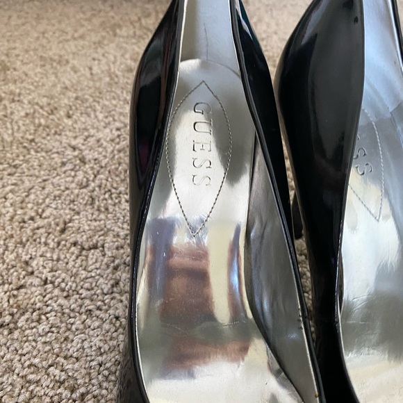 Guess Patent Leather Pumps - Picture 4 of 5